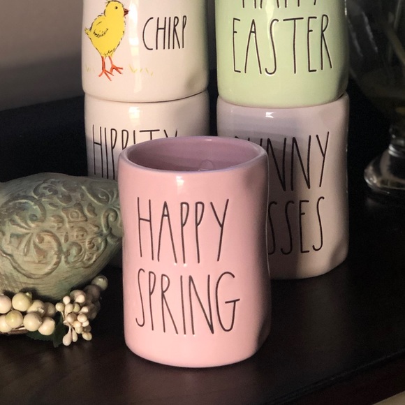 Rae Dunn Other - 🌸LAST 1🌸 Rae Dunn HAPPY SPRING 7.7 oz Candle